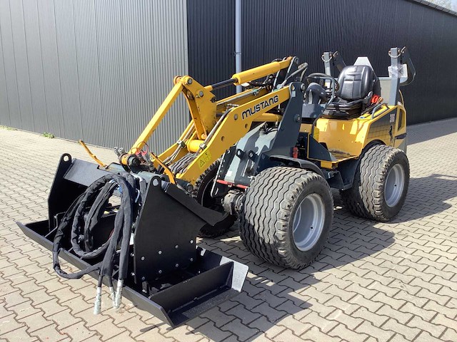Field industries trilplaat / verdichter 1800 voor schranklader/"bobcat" - afbeelding 1 van  22