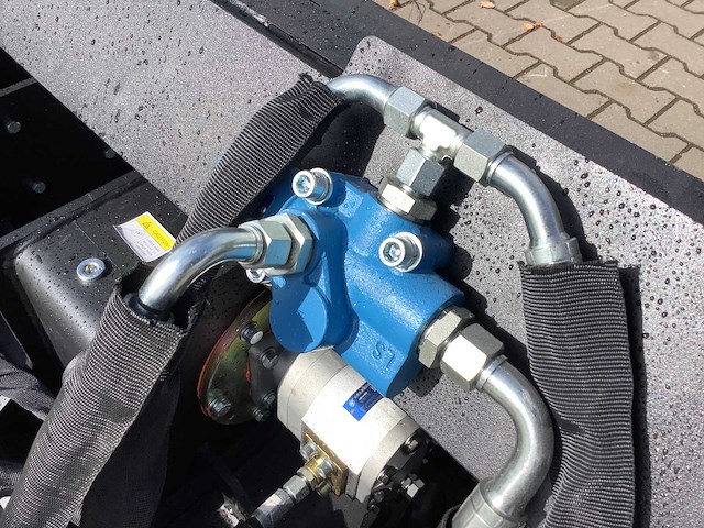 Field industries trilplaat / verdichter 1800 voor schranklader/"bobcat" - afbeelding 14 van  22