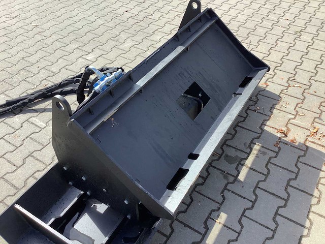 Field industries verdichter / trilplaat (180) cm voor "bobcat"/ schranklader - afbeelding 3 van  22