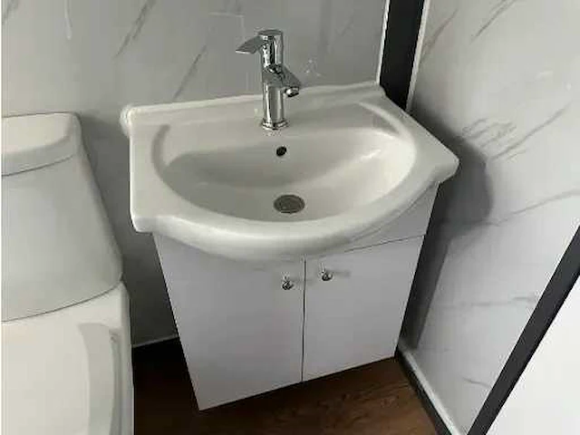 Field mobiele woonunit / tiny home / chalet met 2 slaapkamers + keuken - afbeelding 30 van  49