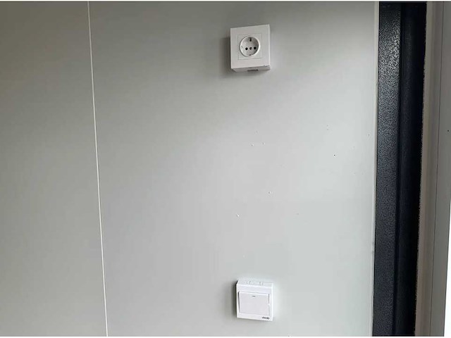 Field mobiele woonunit / tiny home / chalet met 2 slaapkamers + keuken - afbeelding 41 van  46