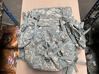 Field rucksack complete set ucp (4x) - afbeelding 1 van  3