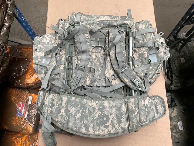 Field rucksack complete set ucp - afbeelding 3 van  3
