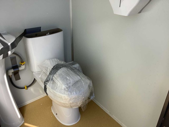 Field sanitairunit / toiletunit - afbeelding 16 van  18