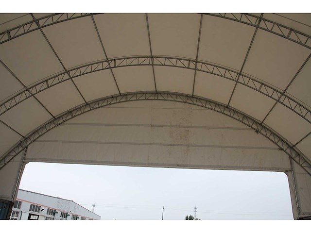 Field shelter c604015s 12x18x4,5 m opslagtent/opslagshelter tussen 2 containers - afbeelding 4 van  4