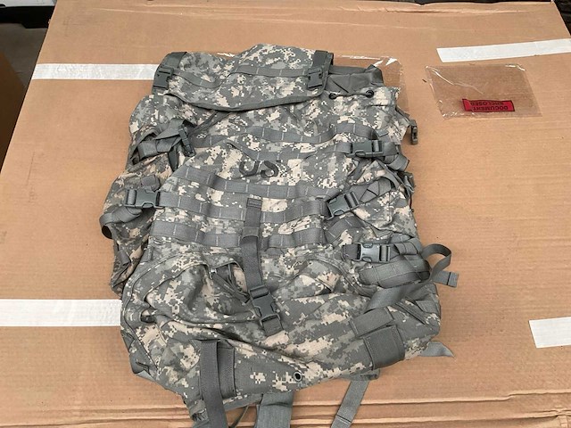 Fieldpack large complete set ucp (20x) - afbeelding 1 van  5
