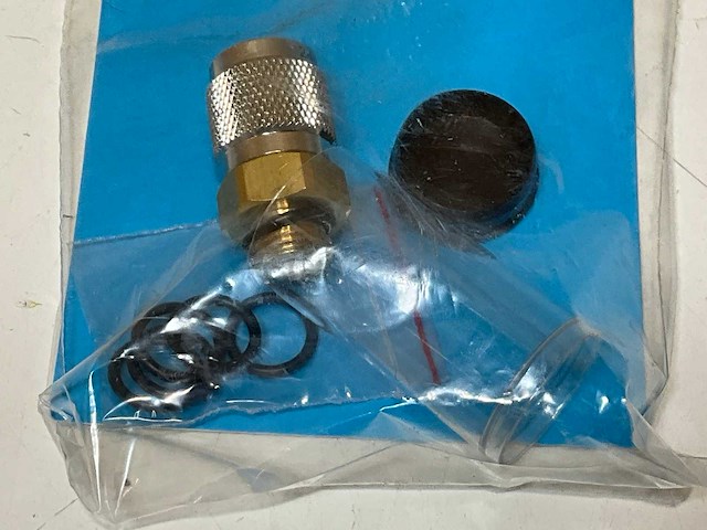 Fieldpiece rvc5 servicepoort fitting vcrt 5/16" (7x) - afbeelding 2 van  3