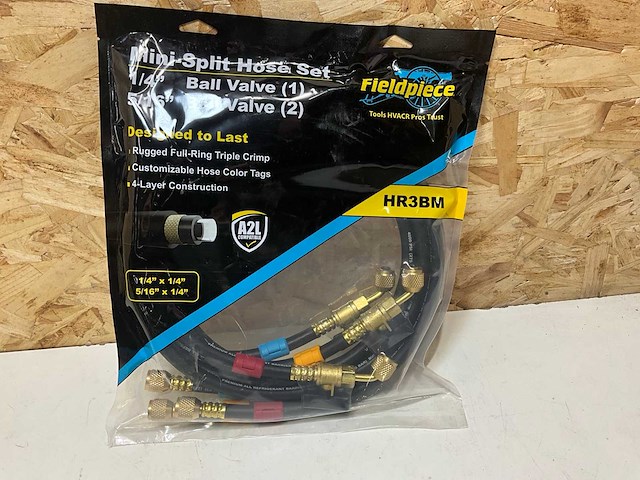 Fieldpiece slangen r/b= 5/16" x 1/4" g= 1/4" x 1/4 (3x afsl.) l=150cm - afbeelding 1 van  7