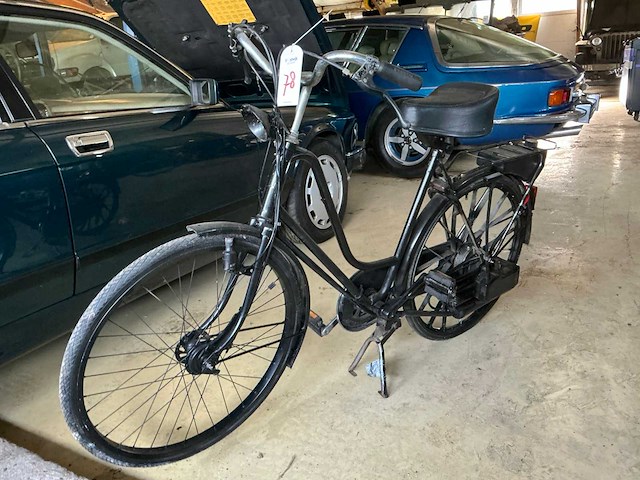 Fiets met hulpmotor - afbeelding 1 van  8