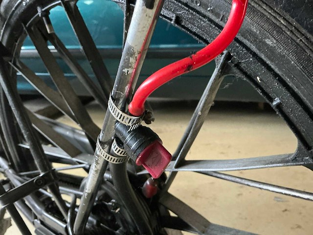 Fiets met hulpmotor - afbeelding 5 van  8