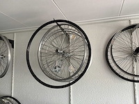 Fietsbanden en onderdelen - afbeelding 8 van  32