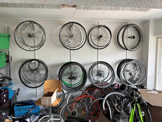 Fietsbanden en onderdelen - afbeelding 20 van  32