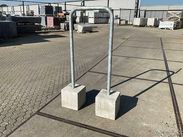 Fietsbeugel 150 x 60 cm (8x) - afbeelding 1 van  6