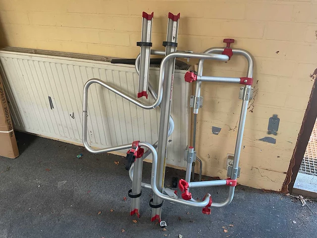 Fietsendrager voor 2 fietsen - afbeelding 1 van  1