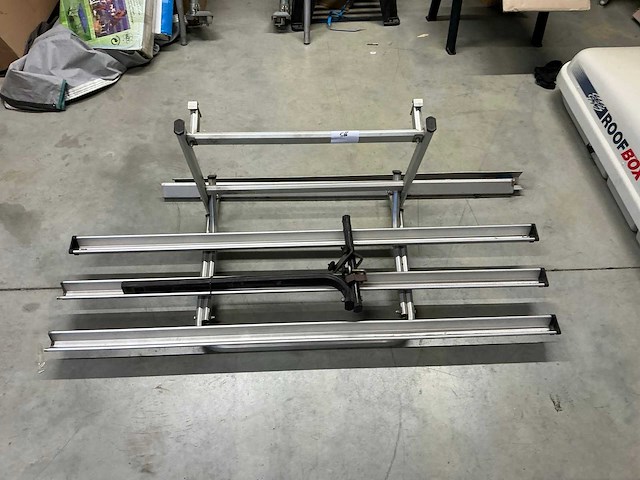 Fietsendrager - afbeelding 2 van  2