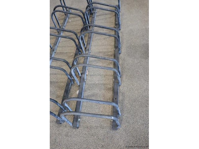Fietsenrekken - 2 stuks - 132x32x26cm - afbeelding 2 van  3