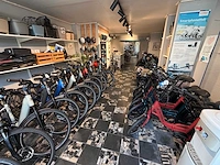 Fietsenspeciaalzaak gs wegens bedrijfsbeeïndiging