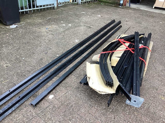 Fietsenstalling - afbeelding 2 van  10