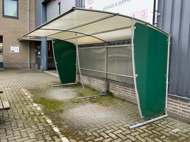 Fietsenstalling - afbeelding 1 van  2