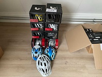 Fietshelmen (11x) - afbeelding 1 van  4