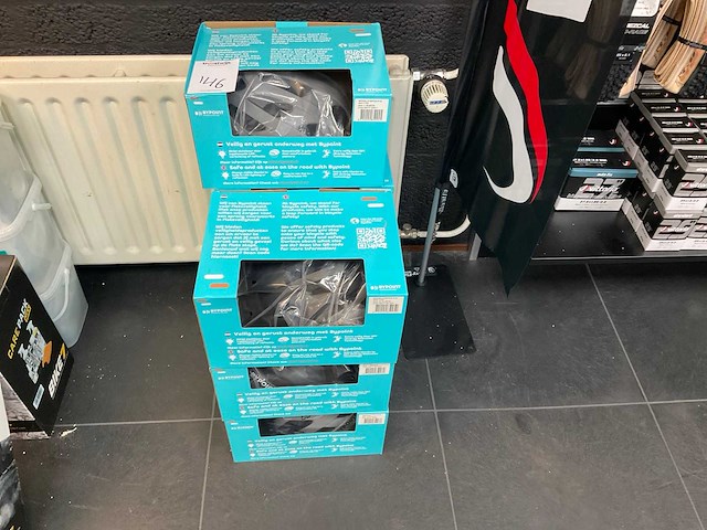 Fietshelmen (7x) - afbeelding 1 van  4