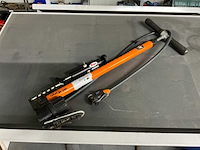 Fietspomp - afbeelding 1 van  5