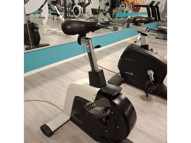 Fietstrainer ergo-fit, cycle 4000, bouwjaar 2010 - afbeelding 7 van  10