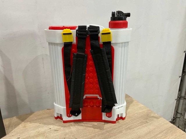 Fighter - ft-688 - rugspuit op batterij - afbeelding 5 van  8