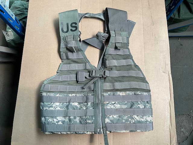 Fighting load carrier ucp (10x) - afbeelding 1 van  2