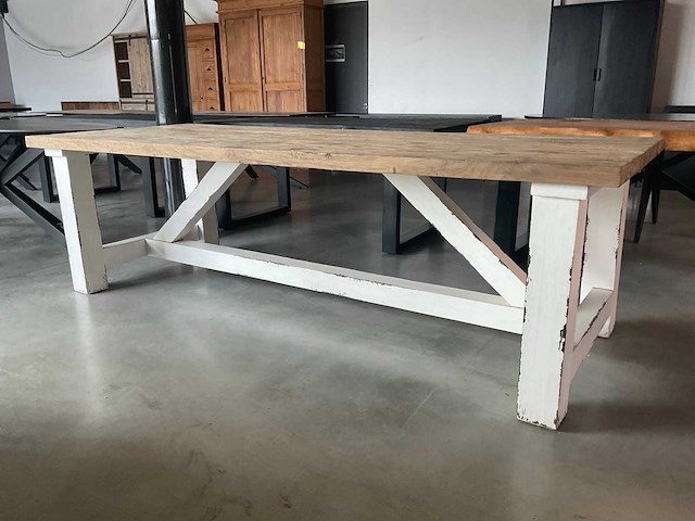 Figureus eetkamertafel - afbeelding 13 van  16