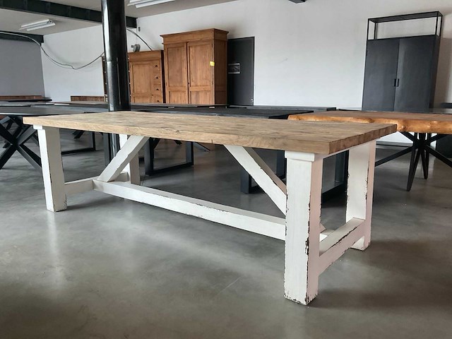 Figureus eetkamertafel - afbeelding 1 van  16