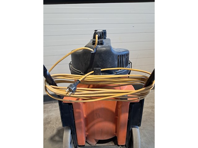 Fijnstofafscheider 230v numatic, ned 900 a, bouwjaar 2017 - afbeelding 11 van  14