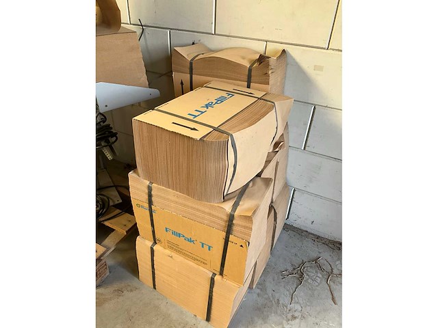 Fillpak tt fpt22c verpakkingsmachine + voorraad kraftpapier - afbeelding 2 van  3
