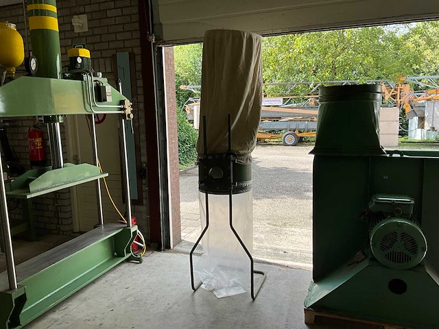 Filter afzuiging (opvangbak) - afbeelding 1 van  4