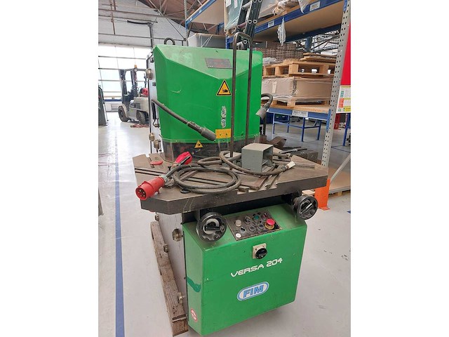Fim - 1995 - versa 204 - pons- en knipmachine - afbeelding 1 van  3
