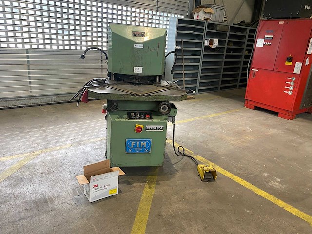 Fim - versa 204 - notching machine - 1993 - afbeelding 4 van  10