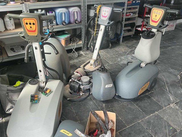 Fimap minny 16 compacte schrob-/zuigmachine (vloerreinigingsmachine) - afbeelding 15 van  22