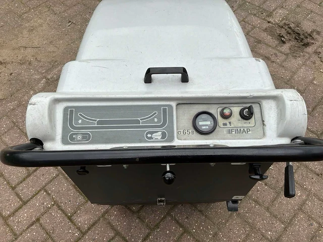 Fimap q65b elektrische straatveegmachine - afbeelding 7 van  10