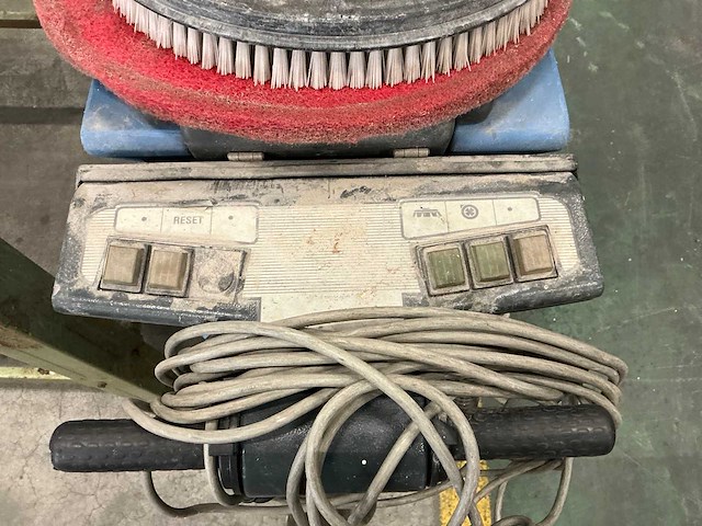 Fimap y 45e schrob- en zuigmachine - afbeelding 6 van  7