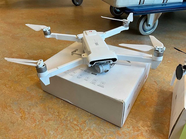 Fimi x8 (mini) drone (2x) - afbeelding 3 van  4