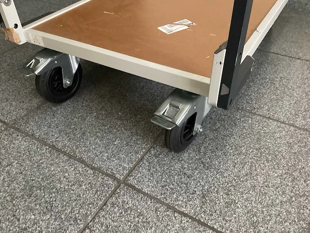Fimm plateauwagen - afbeelding 3 van  4