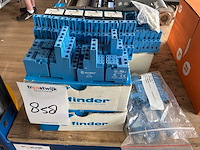 Finder partij electro componenten - afbeelding 4 van  4
