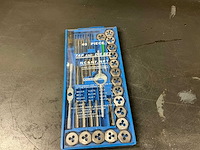 Fine carbon 40 piece tap,en snijset - afbeelding 1 van  4