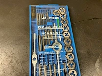 Fine carbon 40 piece tap,en snijset - afbeelding 1 van  4