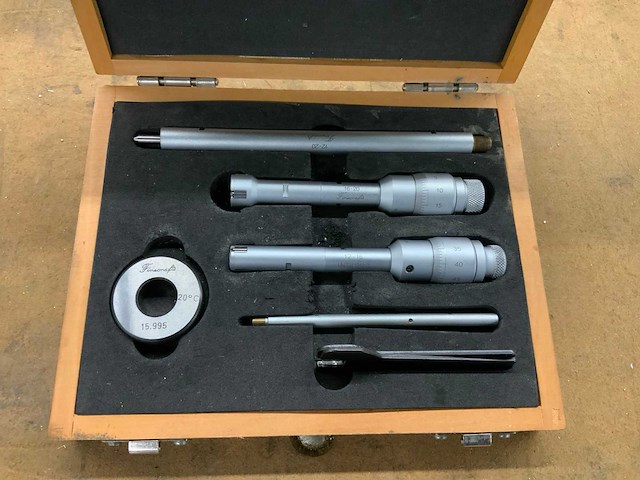 Finecrafts driepunts binnenmaatmicrometer set - afbeelding 1 van  3