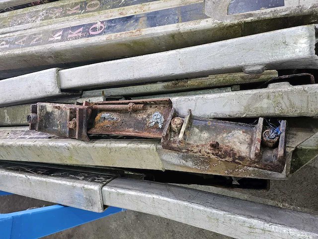 Finnpankko rongen - vrachtwagen onderdelen - afbeelding 4 van  9