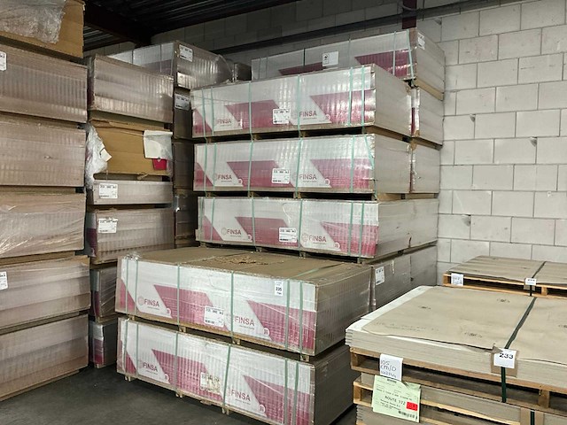Finsa mdf (1300x) - afbeelding 1 van  4