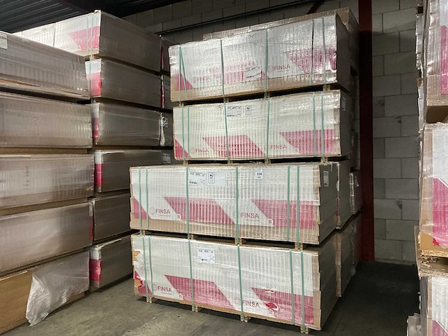 Finsa mdf (2100x) - afbeelding 1 van  5
