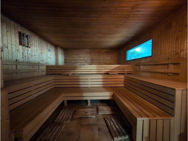 Finse sauna (80–90°c) - afbeelding 6 van  7