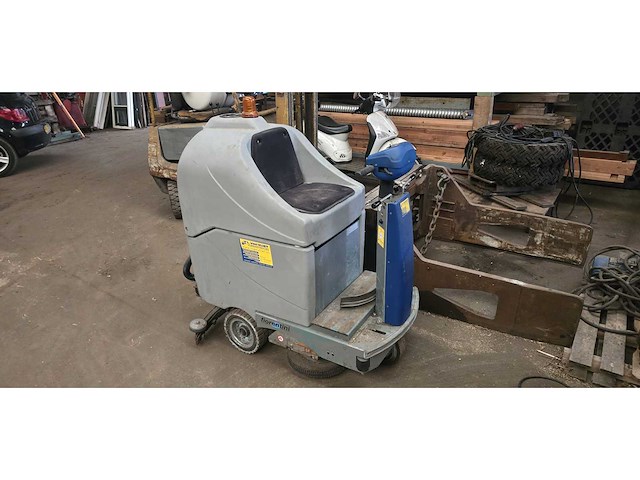 Fiorentini et85 schrob zuig veegmachine - afbeelding 1 van  7